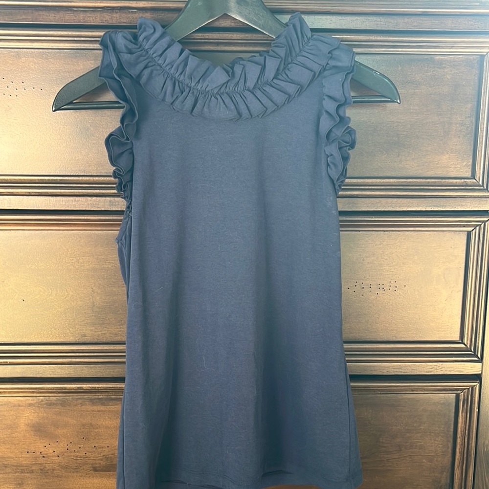 Lilly Pulitzer ruffled tank. Navy blue. Neve worn